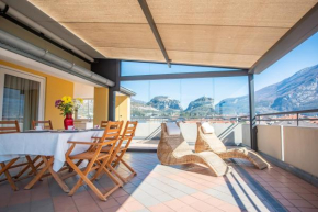 Arco Top Floor, attico con terrazzo panoramico